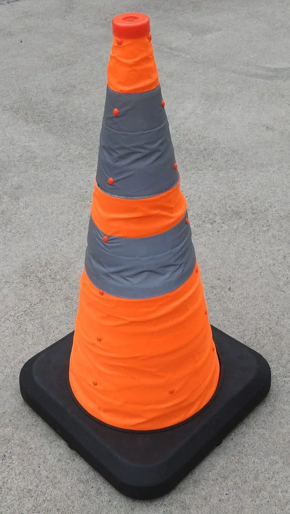 Collapsible Traffic Cone – 690 mm high