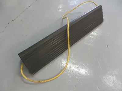 Aircraft Wheel Chock – 225mm x 1000mm (195mm high)