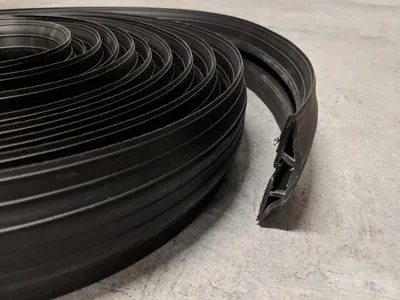 Flexible Cable Protector (Rubber) – 9000×60×16 mm