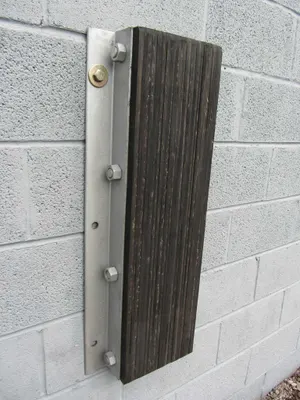 Laminated Dock Bumper - 900 x 250 x 100 mm