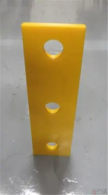UHMWPE Front Plate – 710 x 210 x 35 mm