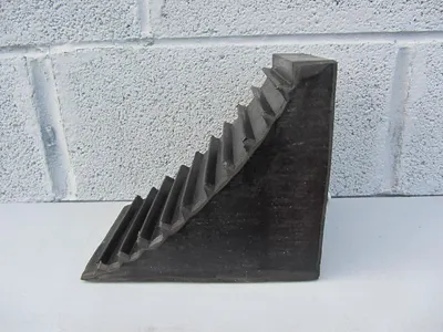 Reduced-Weight HGV Wheel Chock – 230mm x 160mm x 205mm